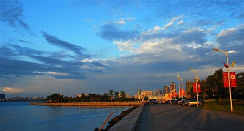 铜鼎酸汤鱼冰火锅2025可不可以加盟，加盟冰火锅市场竞争大吗